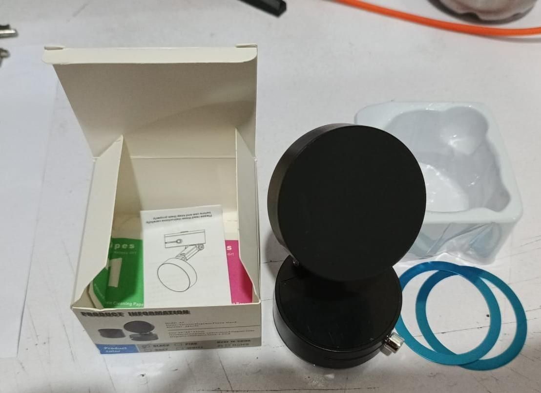 FlashGrip™ - The Ultimate Magnetic Suction Phone Holder